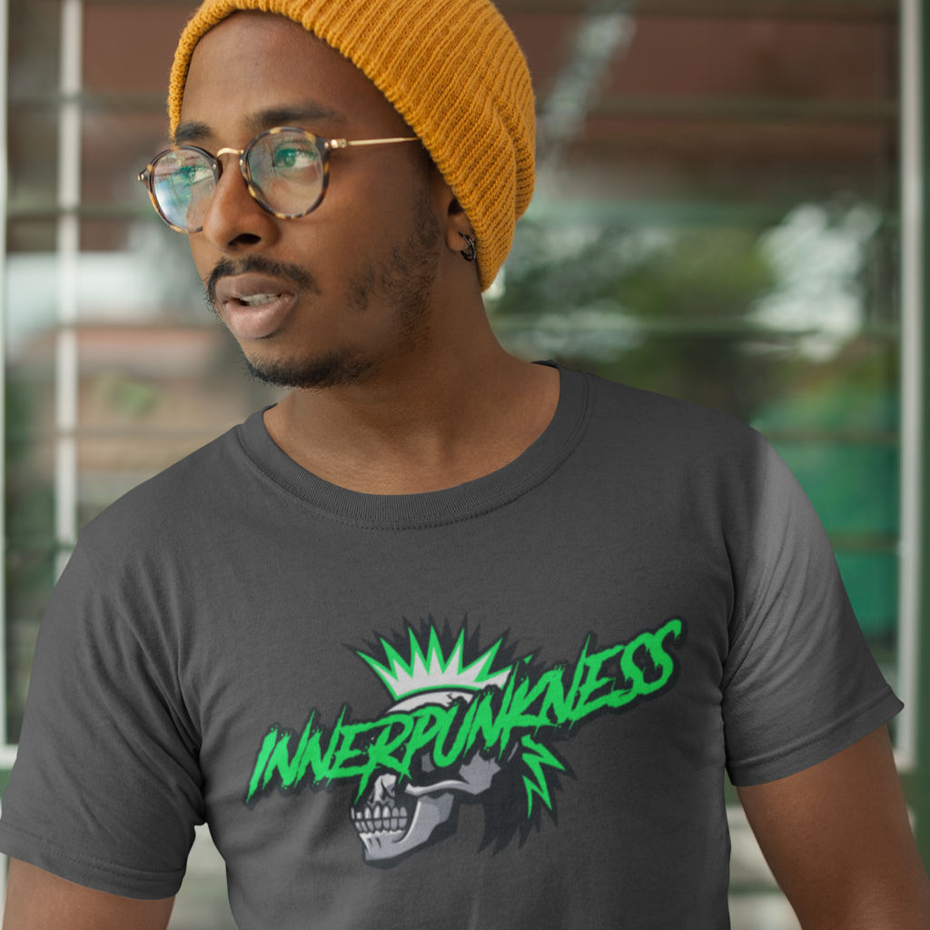 Man wearing grey t-shirt with Innerpunkness logo
